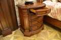 Тумбочки в спальню элитные, классические